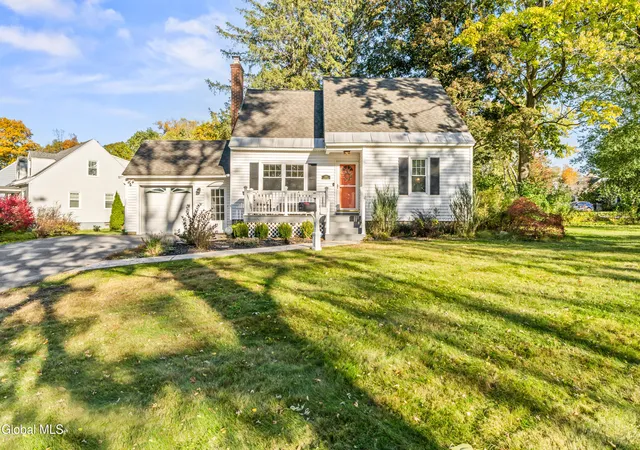 Single family home for sale at 2310 Niskayuna Dr, Schenectady, NY 12309 | MLS# 202628903
