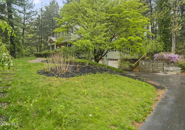 Photo 2 of Single family home for sale at 17 Belmonte Ln, Clifton Park, NY 12065 | MLS# 202628917 | Listing updated on 2026-10-25