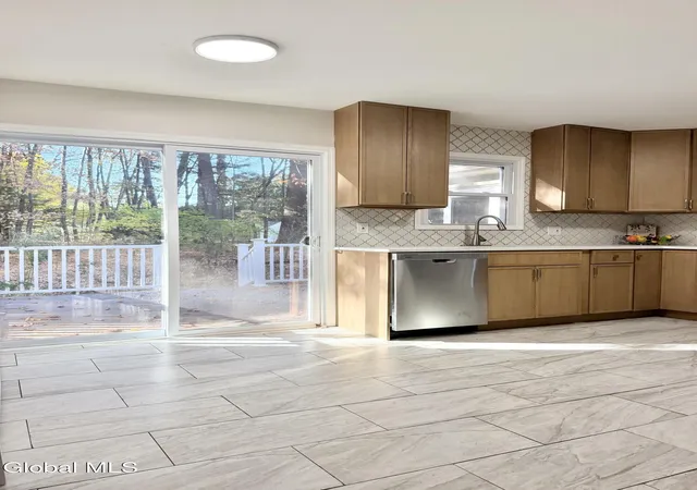 Photo 3 of Single family home for sale at 17 Belmonte Ln, Clifton Park, NY 12065 | MLS# 202628917 | Listing updated on 2026-10-25