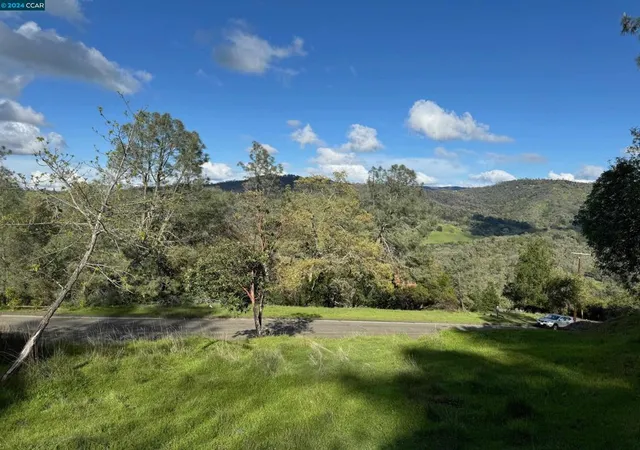 Photo 3 of Land for sale at 197 Country Club Lane, Napa, CA 94558 | MLS# 41053033 | Listing updated on 2026-09-15