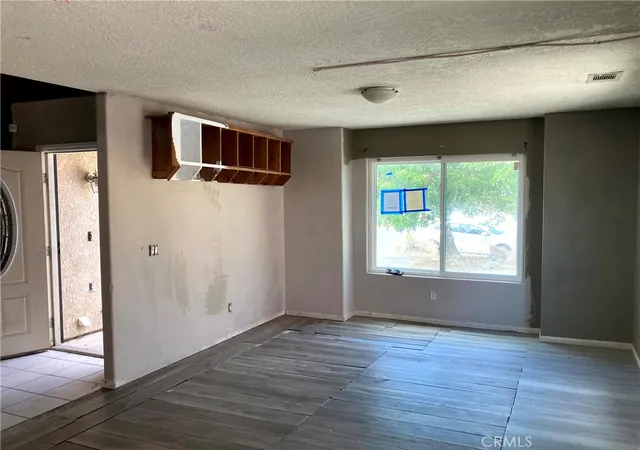 Photo 4 of Single family home for sale at 26501 Mainsail Ln, Helendale, CA 92342 | MLS# OC24130423 | Listing updated on 2026-09-14