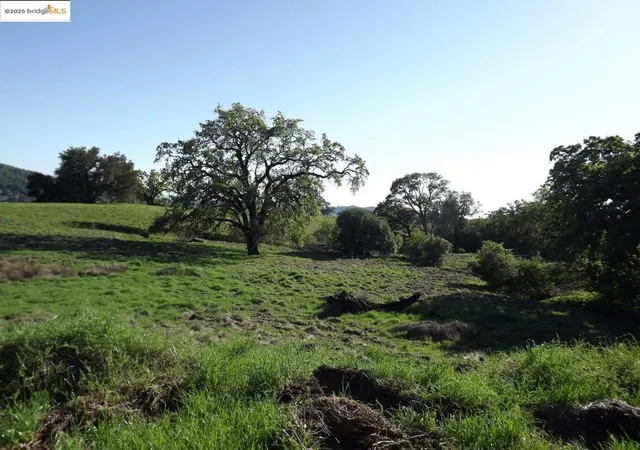 Photo 2 of Land for sale at 39305 Pine Mountain Rd, Cloverdale, CA 95425 | MLS# 41093824 | Listing updated on 2026-09-15