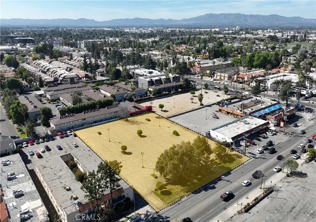 Photo 1 of Sale Pending at 7117 Kester Ave, Van Nuys, CA 91405 | MLS# SR25090427 | Listing updated on 2026-09-14