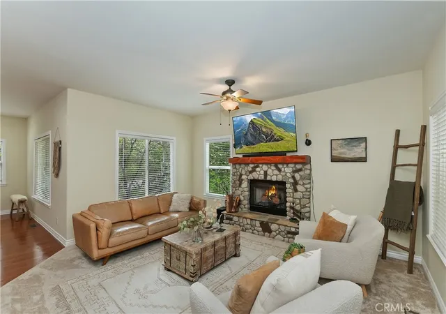 Photo 4 of Single family home for sale at 28589 Shenandoah Dr, Lake Arrowhead, CA 92352 | MLS# IG25108212 | Listing updated on 2026-09-14