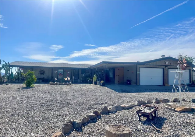 Photo 4 of Sale Pending at 7554 Acoma Trl, Earp, CA 92242 | MLS# PW25116179 | Listing updated on 2026-09-14