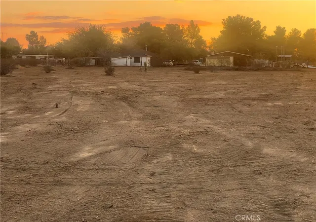 Photo 2 of Land for sale at 0 Loma Vista Rd, Apple Valley, CA 92308 | MLS# HD25145744 | Listing updated on 2026-09-15