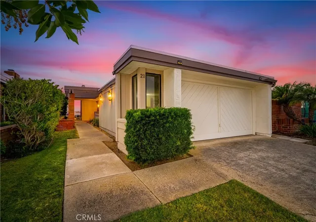 Single family home for sale at 21 Beachcomber Dr, Corona Del Mar, CA 92625 | MLS# PW25157701