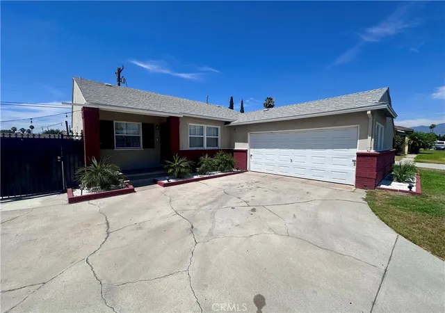 Photo 2 of Sale Pending at 836 N Millard Ave, Rialto, CA 92376 | MLS# IV25185077 | Listing updated on 2026-09-14
