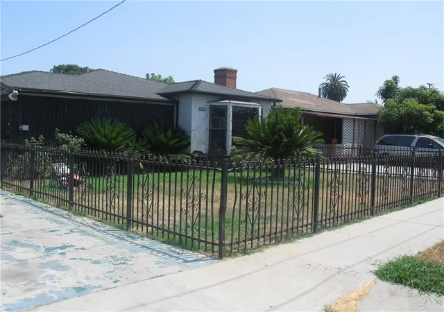 Photo 1 of Sale Pending at 812 N Poinsettia Ave, Compton, CA 90221 | MLS# IV25203202 | Listing updated on 2026-09-14