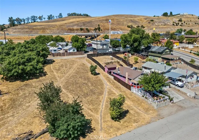 Land for sale at 965 L St, San Miguel, CA 93451 | MLS# SC25200639