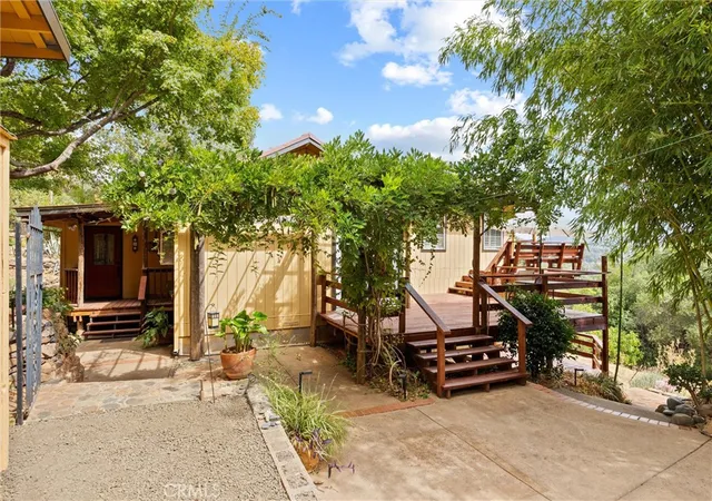 Photo 1 of Single family home for sale at 10294 Red Eye Rd, Oroville, CA 95965 | MLS# SN25217438 | Listing updated on 2026-09-15