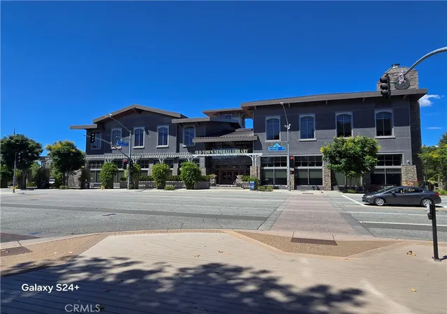 Photo 3 of House for sale at 24522 Chestnut, Newhall, CA 91321 | MLS# BB25229225 | Listing updated on 2026-09-15