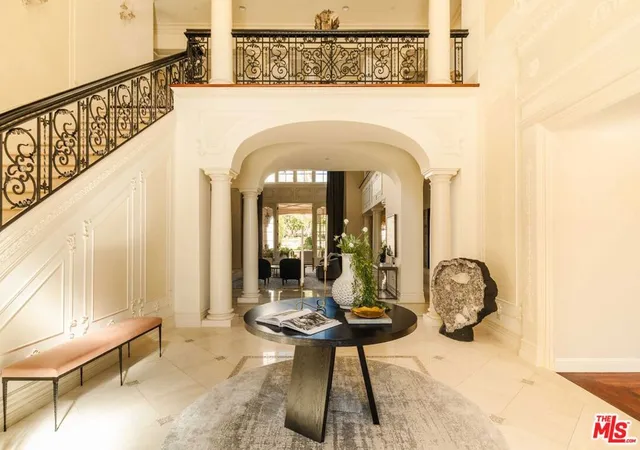 Photo 4 of Single family home for sale at 25242 Prado Del Misterio, Calabasas, CA 91302 | MLS# 25608625 | Listing updated on 2026-09-14