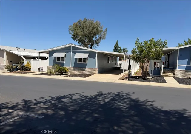 Photo 3 of Manufactured home for sale at 1721 E Colton Ave #33, Redlands, CA 92374 | MLS# IG25244534 | Listing updated on 2026-09-14
