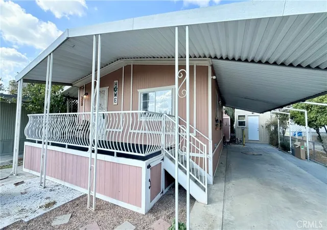 Photo 3 of Sale Pending at 1455 S State #323, Hemet, CA 92543 | MLS# SW25245397 | Listing updated on 2026-10-07