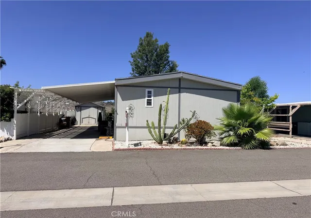Photo 2 of Manufactured home for sale at 15181 Van Buren Blvd #99, Riverside, CA 92504 | MLS# DW25246121 | Listing updated on 2026-09-29
