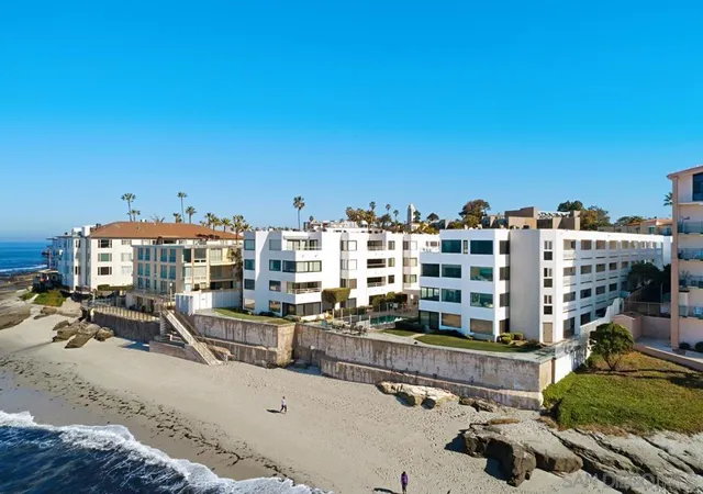 Photo 3 of Condo for sale at 100 Coast #405, La Jolla, CA 92037 | MLS# 250043728SD | Listing updated on 2026-09-15