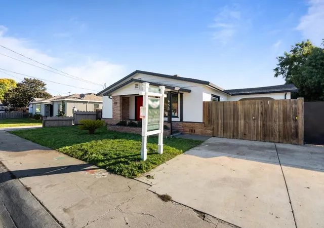 Photo 3 of Land for sale at 653 South St, Hollister, CA 95023 | MLS# ML82028331 | Listing updated on 2026-09-15