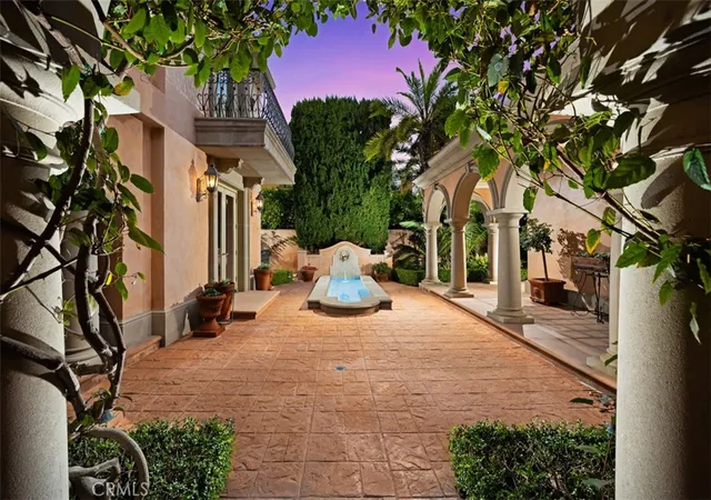 Photo 3 of Single family home for sale at 11 Shoreview, Newport Coast, CA 92657 | MLS# OC25265825 | Listing updated on 2026-09-25