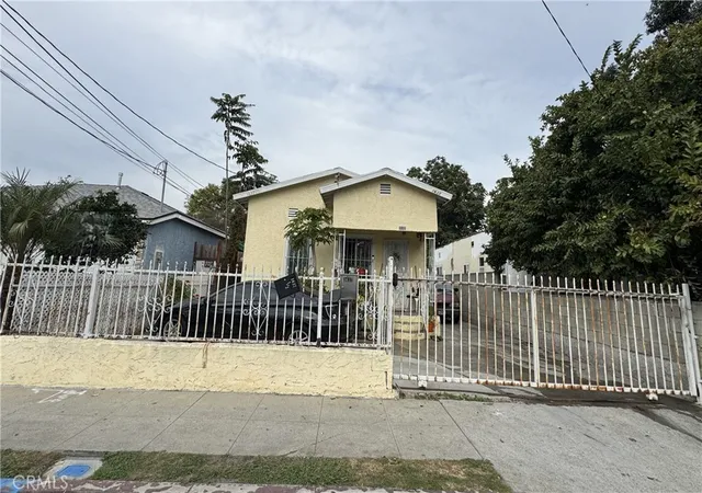 Photo 1 of Sale Pending at 1637 East 115th, Los Angeles, CA 90059 | MLS# DW25264715 | Listing updated on 2026-09-14