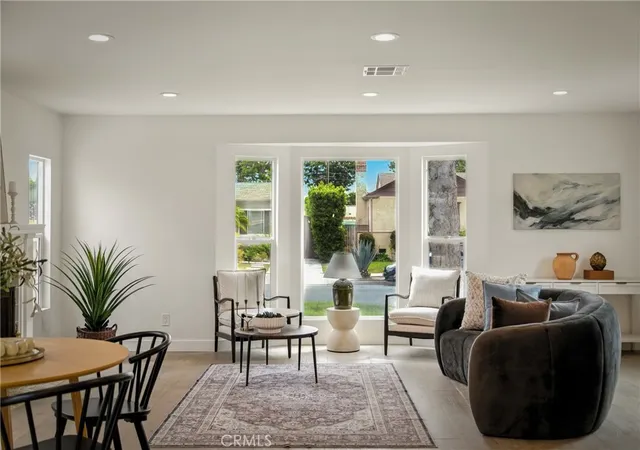 Photo 3 of Single family home for sale at 3991 Hubert Ave, Los Angeles, CA 90008 | MLS# DW25281007 | Listing updated on 2026-09-16