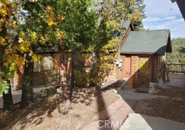 Photo 2 of Single family home for sale at 33668 Angeles, Green Valley Lake, CA 92341 | MLS# IV26000770 | Listing updated on 2026-09-15