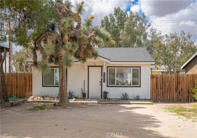 Photo 1 of Single family home for sale at 6972 Tamarisk Ave, Yucca Valley, CA 92284 | MLS# JT26003659 | Listing updated on 2026-10-01