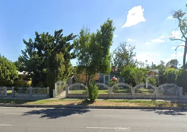 Photo 1 of Sale Pending at 6850 Tampa, Reseda, CA 91335 | MLS# SR26005578 | Listing updated on 2026-09-14