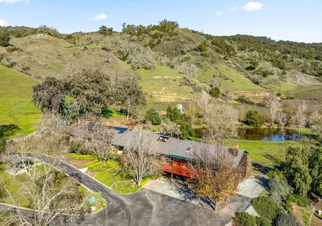 Photo 3 of Single family home for sale at 6915 Redwood Retreat Rd, Gilroy, CA 95020 | MLS# ML82030939 | Listing updated on 2026-09-15