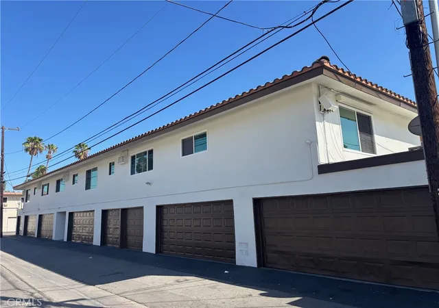 Listing Photo 4 - Condo for sale in building located at 1521 E Canfield, Anaheim, CA 92805