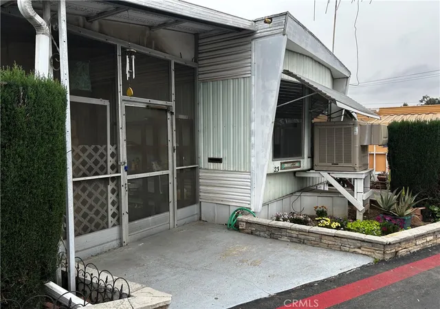 Photo 2 of Manufactured home for sale at 12177 3rd Street #23, Yucaipa, CA 92399 | MLS# IG26009398 | Listing updated on 2026-09-15