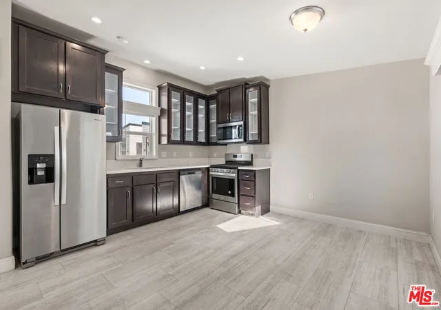 Photo 1 of Manufactured home for sale at 8250 Lankershim Blvd #130, North Hollywood, CA 91605 | MLS# 26640825 | Listing updated on 2026-09-15