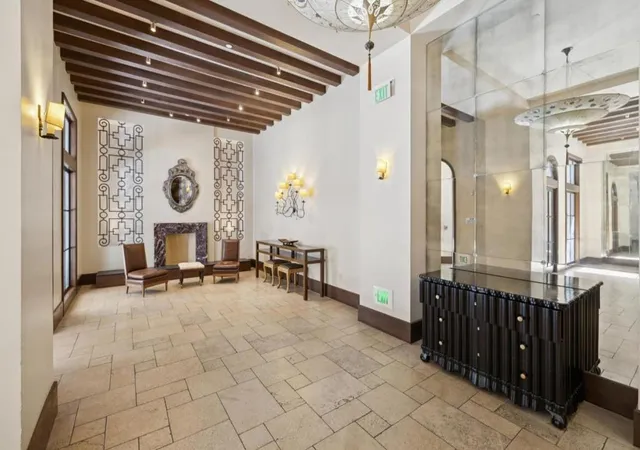 Photo 4 of Condo for sale at 356 Santana Row #320, San Jose, CA 95128 | MLS# ML82031915 | Listing updated on 2026-09-14