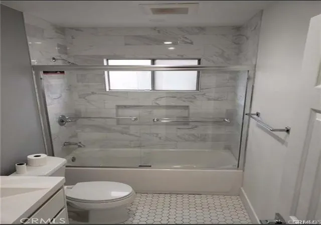 Photo 3 of Condo for sale at 1013 E Appleton #1, Long Beach, CA 90802 | MLS# PW26015555 | Listing updated on 2026-09-15