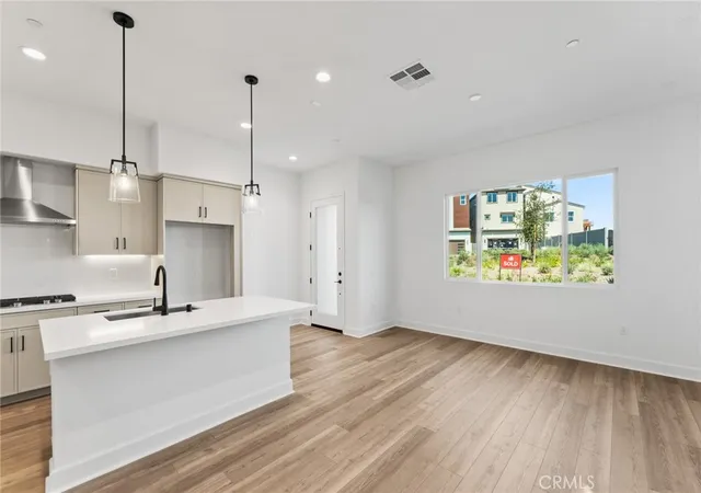 Photo 4 of Single family home for sale at 760 Gadwall, Irvine, CA 92618 | MLS# IV26018549 | Listing updated on 2026-09-15
