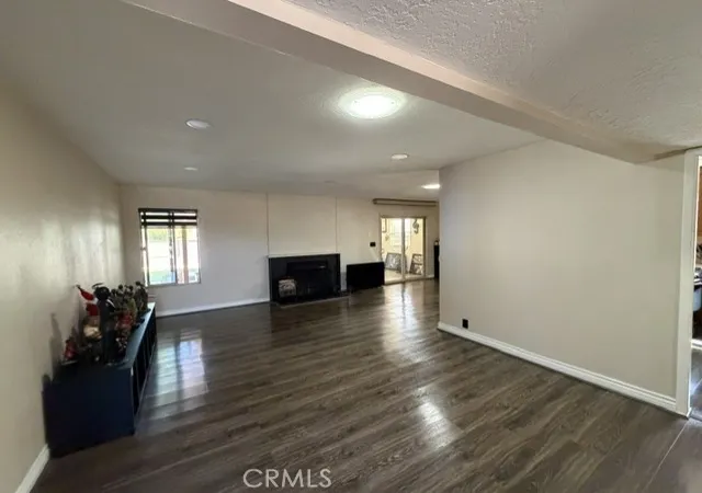 Photo 3 of Single family home for sale at 1517 De Anza St, Barstow, CA 92311 | MLS# HD26023958 | Listing updated on 2026-09-30