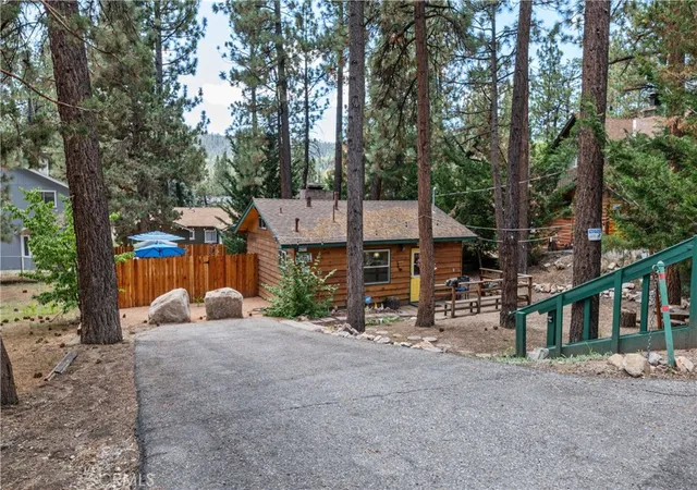 Photo 1 of Single family home for sale at 42955 Encino, Big Bear Lake, CA 92315 | MLS# PW26028173 | Listing updated on 2026-09-15
