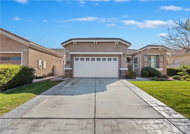 Photo 3 of Sale Pending at 10509 Lanigan Rd, Apple Valley, CA 92308 | MLS# IV26033939 | Listing updated on 2026-09-14