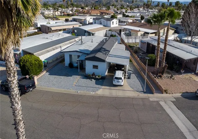 Photo 3 of Sale Pending at 371 Santa Clara Cir, Hemet, CA 92543 | MLS# IV26035279 | Listing updated on 2026-09-15