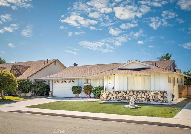 Photo 2 of Single family home for sale at 1461 Amberwood, Hemet, CA 92543 | MLS# SW26036412 | Listing updated on 2026-09-15