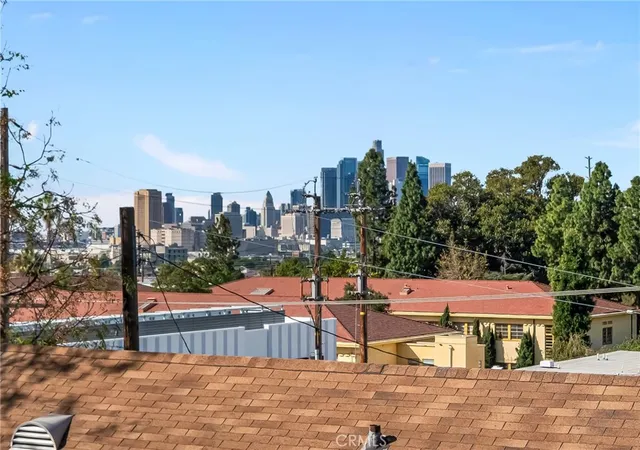 Listing Photo 4 - Condo for sale in building located at 2500 Lincoln Park Ave, Los Angeles, CA 90031