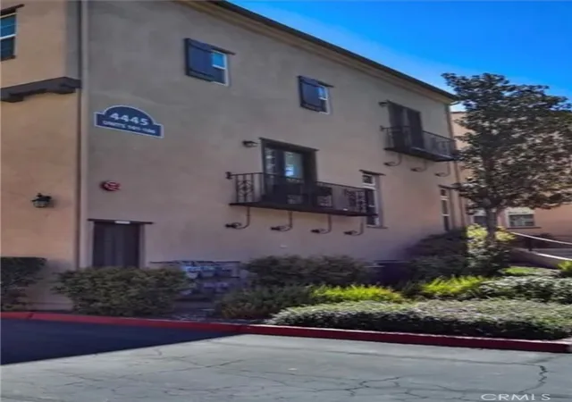 Listing Photo 5 - Condo for sale in building located at 4445 Owens, Corona, CA 92883