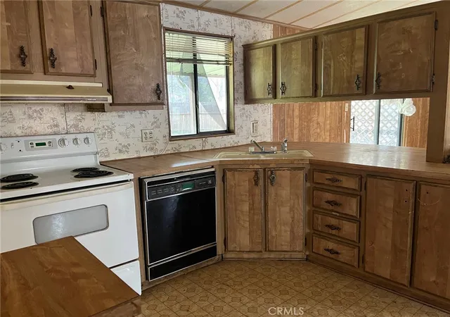 Photo 2 of Manufactured home for sale at 3701 Spring Valley Rd, Clearlake Oaks, CA 95423 | MLS# LC26039278 | Listing updated on 2026-09-15