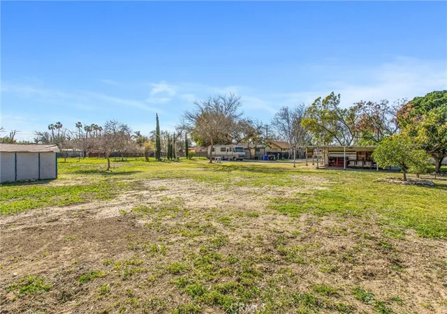 Photo 1 of Sale Pending at 193 N Maple Ave, Fontana, CA 92335 | MLS# IG26035899 | Listing updated on 2026-09-25