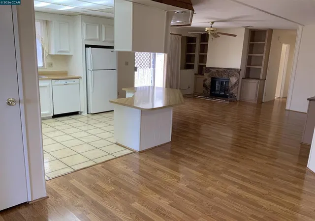 Photo 4 of Manufactured home for sale at 268 Coral Dr, Pittsburg, CA 94565 | MLS# 41125768 | Listing updated on 2026-09-15