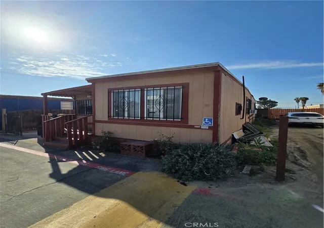 Photo 2 of Manufactured home for sale at 3319 Avalon #26 St, Jurupa Valley, CA 92509 | MLS# CV26050046 | Listing updated on 2026-09-14