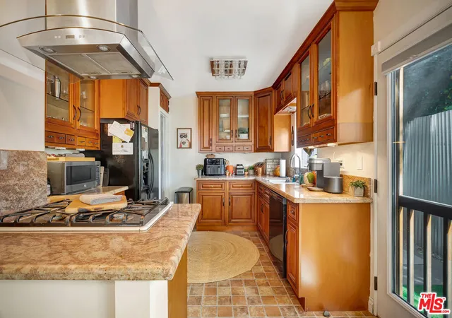 Photo 4 of Multi family home for sale at 14722 Magnolia Blvd, Sherman Oaks, CA 91403 | MLS# 26661779 | Listing updated on 2026-09-14