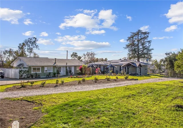 Photo 2 of Sale Pending at 33574 Washington Dr, Yucaipa, CA 92399 | MLS# IG26049739 | Listing updated on 2026-09-14