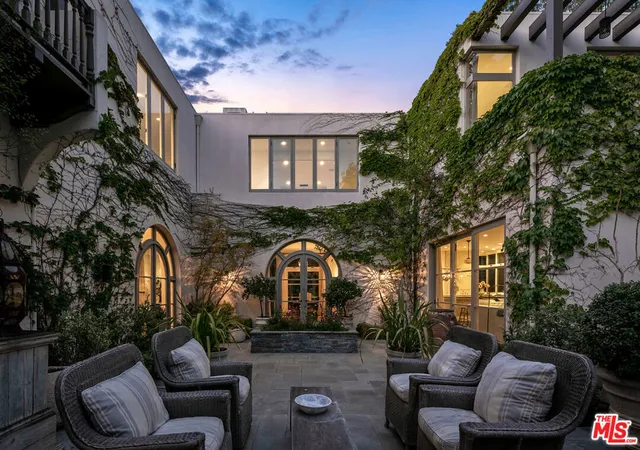 Photo 1 of Single family home for sale at 850 Muskingum Ave, Pacific Palisades, CA 90272 | MLS# 26661903 | Listing updated on 2026-10-06