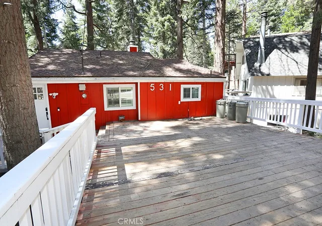 Photo 2 of Single family home for sale at 531 W Victoria Ct, Lake Arrowhead, CA 92352 | MLS# OC26053216 | Listing updated on 2026-09-15